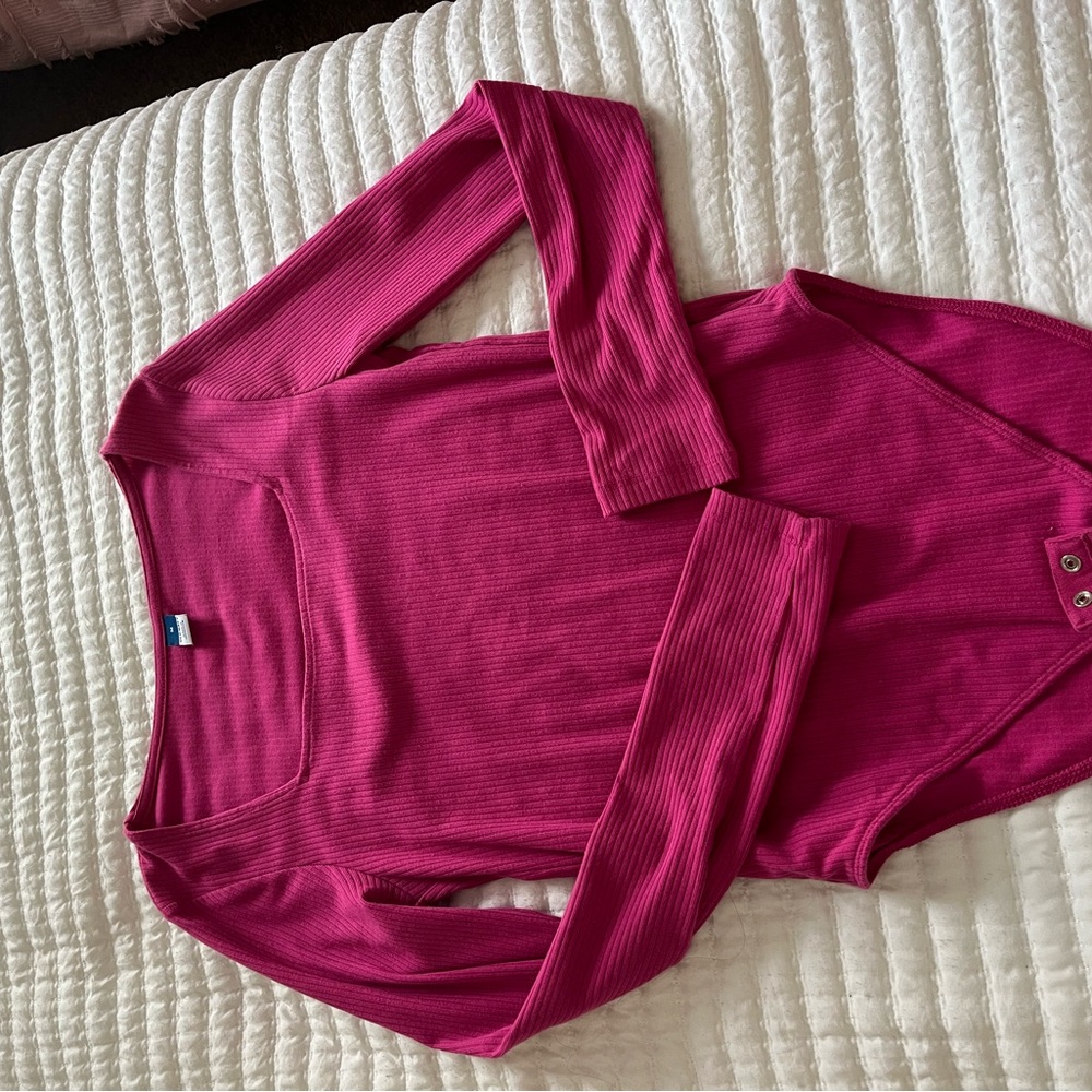 Ribbed Long Sleeve Bodysuit in Pink
